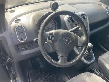 Opel agila Uni proprietario