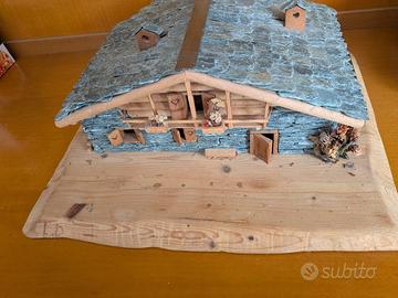 modello casa miniatura fatto a mano