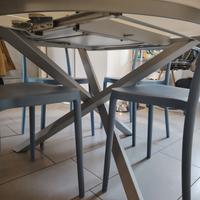 Tavolo tondo in cristallo allungabile