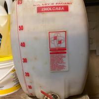 Contenitore per liquidi alimentari