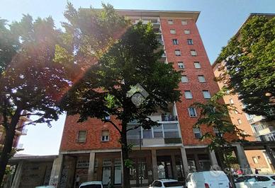 4 LOCALI A TORINO