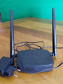 ROUTER TENDA WI-FI  N300 4G LTE