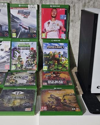 Xbox one s con controller e telecomando e giochi