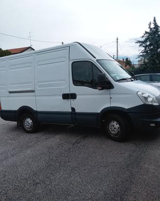 Iveco Daily 2013 sospensioni pneumatiche 
