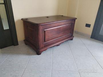 Panca in legno massello artigianale. 