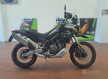 APRILIA Tuareg 660 .