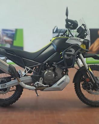 APRILIA Tuareg 660 .