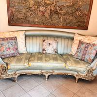 Divano stile veneziano