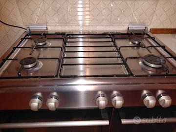 cucina a gas ,4 fuochi, in acciaio 