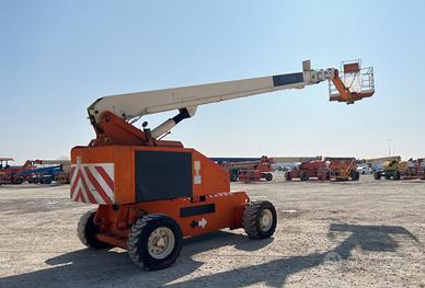 Piattaforma aerea jlg