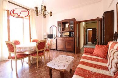 Appartamento di 108 m² con 4 locali e box auto a M