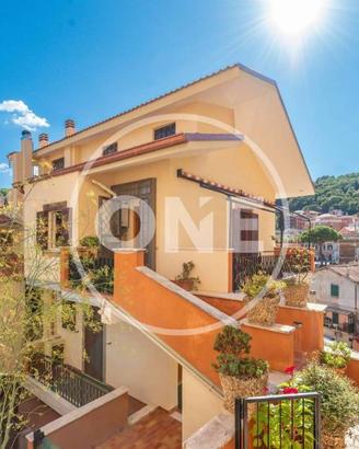 Appartamento di 120 m² con più di 5 locali a Monte
