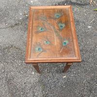 Tavolino basso in legno antico con vetro