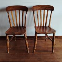 COPPIA SEDIE ANTICHE IN LEGNO.