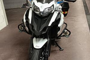 Benelli TRK 502