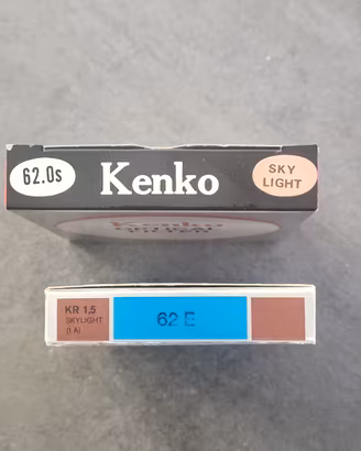 Lotto 2 filtri fotografici Kenko Skylight 62mm