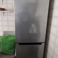 Frigorifero combinato Indesit 