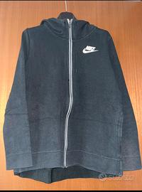 Felpa Nike nera  in taglia S, donna