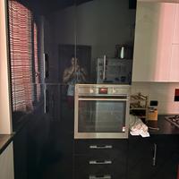 Cucina con forno e Lavastoviglia