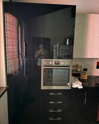 Cucina con forno e Lavastoviglia