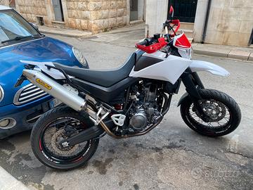 Yamaha XT660