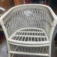 Sedia a dondolo e sedia rattan