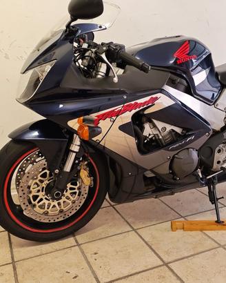 Honda cbr 929 rr