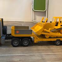 Bruder 02776 caricatore con semirimorchio ed escav