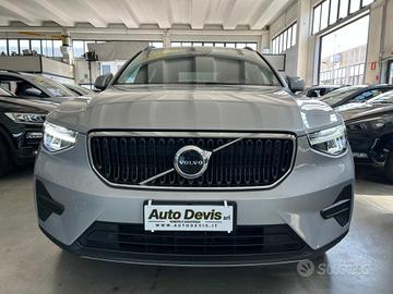 VOLVO XC40 ESSENTIAL