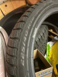Gomme Pirelli SOTTOZERO  255/40 R18  92V   M+S 