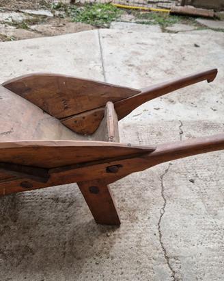 Carriola in legno vintage porta vasi