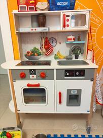 cucina giocattolo 