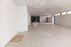 NEGOZIO A SORBOLO