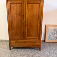 Armadio fatto a mano