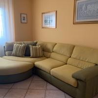 Divano angolare con penisola poltronesofà