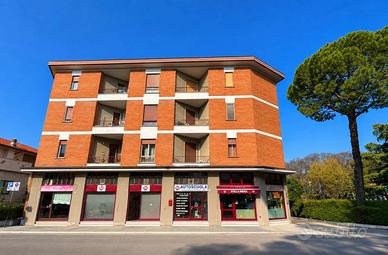 Appartamento di 115 m² con 4 locali e box auto a A