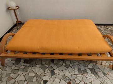 Divano letto futon e legno massello naturale