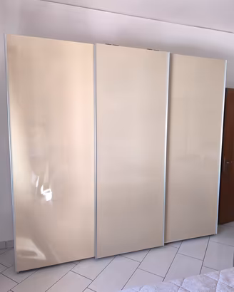 armadio porte scorrevoli 