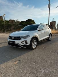 Volkswagen T-Roc 2.0 TDI SCR 150 CV DSG Style Blue