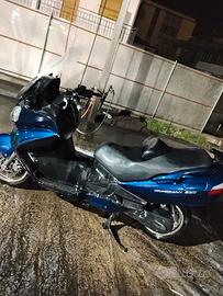 BURGMAN 650