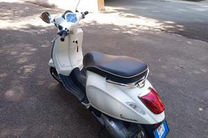 scooter piaggio vespa sprint 