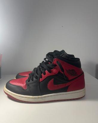 Jordan 1 mid Banned 2020