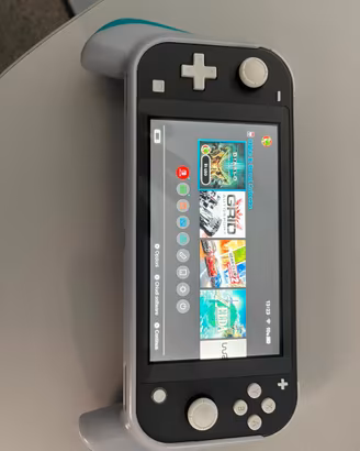 Nintendo Switch lite + cover + custodia