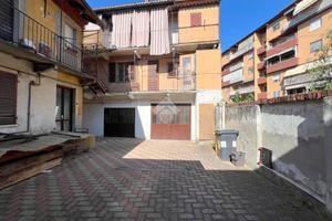 5 LOCALI A ASTI