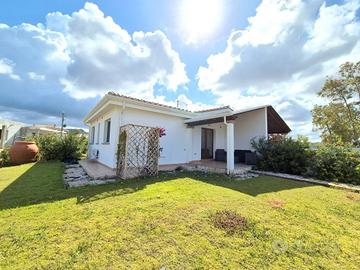 Villa in loc. Case Ghisu a pochi km da Porto Pino