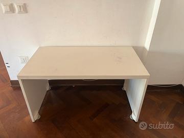 Tavolino da soggiorno bianco