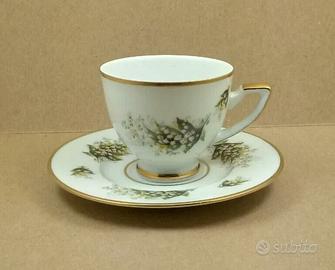 Tazza da caffè e piattino