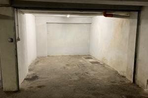 Garage via vagliasindi vicino sidra