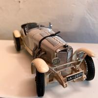 Modellino Mercedes SSKL scala 1/18