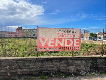 Terreno di 1000 m² a Mondragone